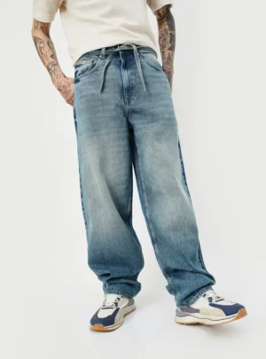 Mariner's Ledger – Premium Light-Wash Wide-Leg Jean